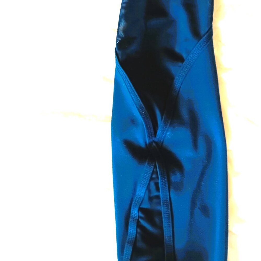 TEAL BLUE YOGALICIOUS PANTS, ANN TALOR LOFT TOP W/ ELASTICIZED NECKLINE - Picture 2 of 10